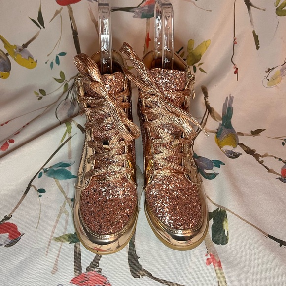 Rose gold glitter high-heel sneaker (like new) - Picture 9 of 11